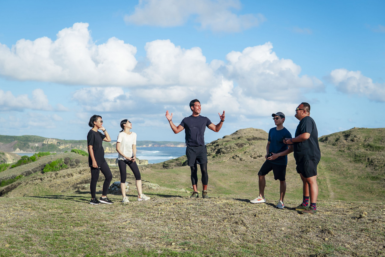The team in Merese Hills, Lombok. – AXN Asia pic