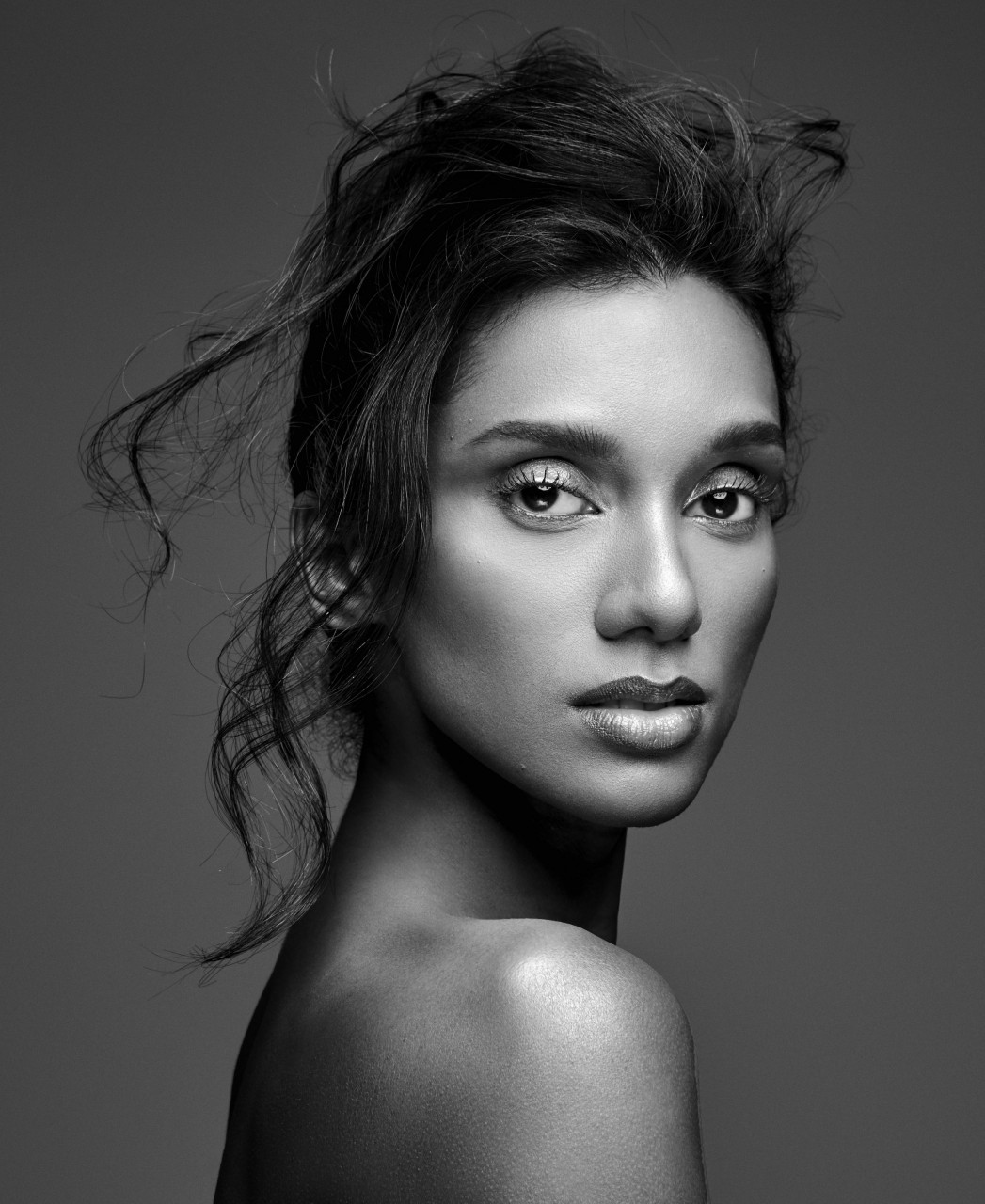 Vanizha photographed for Glam magazine (JUNE/JULY 2021). — Instagram/@vanizhavasanthanathan pic
