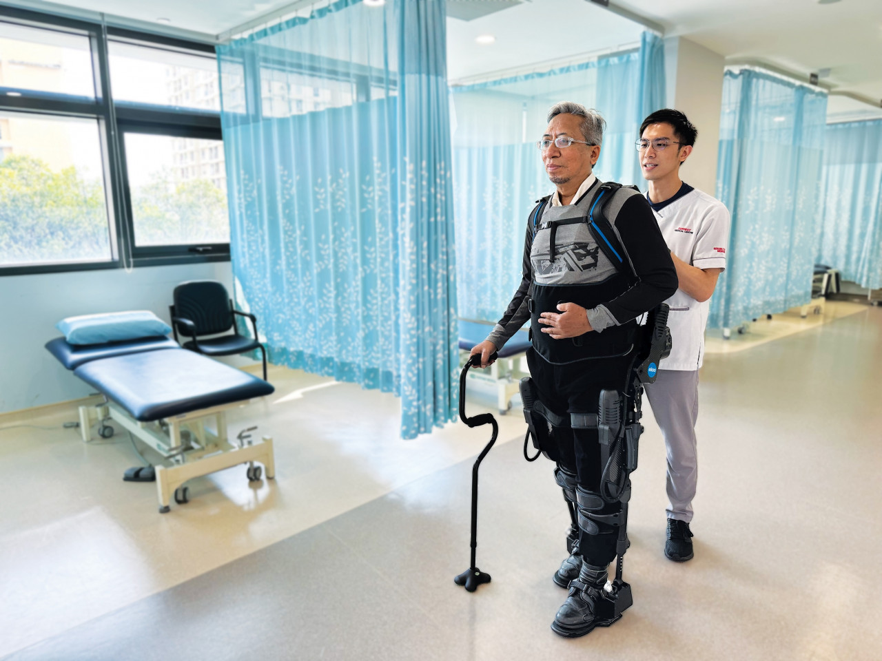 With the help of modern technology, robotic stroke rehabilitation is able to provide intensive training with highly accurate feedback, which is vital to improve any movement and function. – Pic courtesy of Sunway Medical Centre
