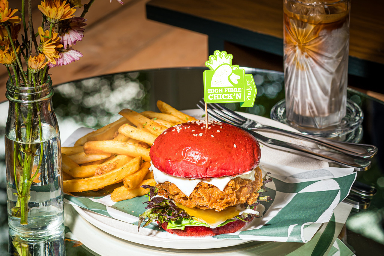 High-Fibre Crispy Chick’n Burger. – Pic courtesy of Mutant