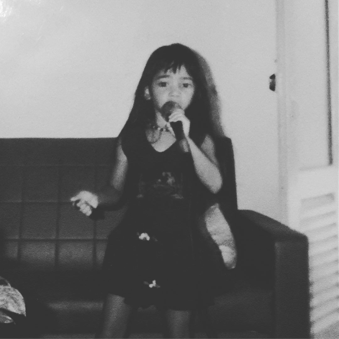 Dasha has had the singing bug from an early age. – Dasha Logan Facebook pic