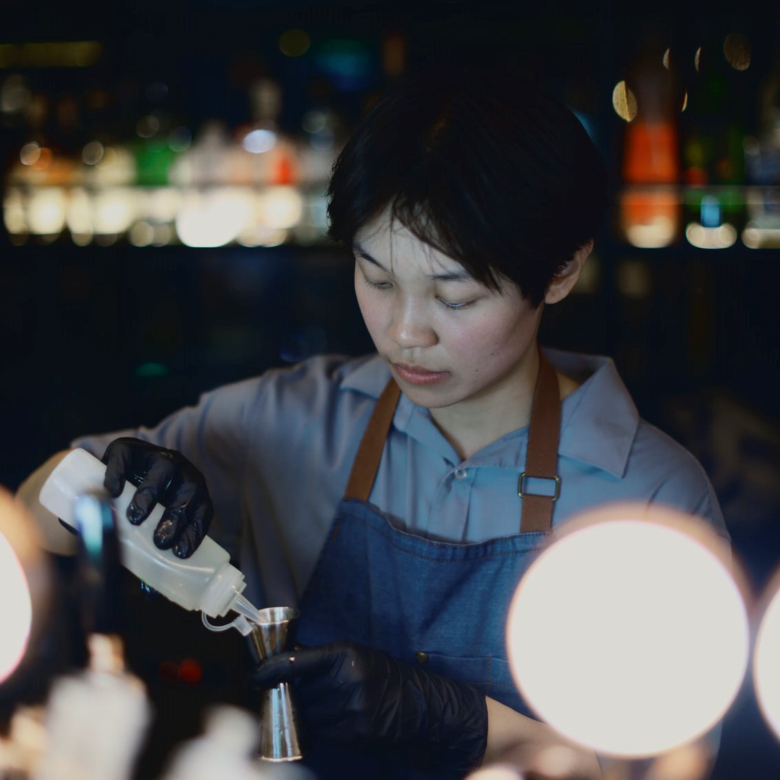 Bartender Chong Wen Shan is focused on her process. – Pic courtesy of Cliff Choong