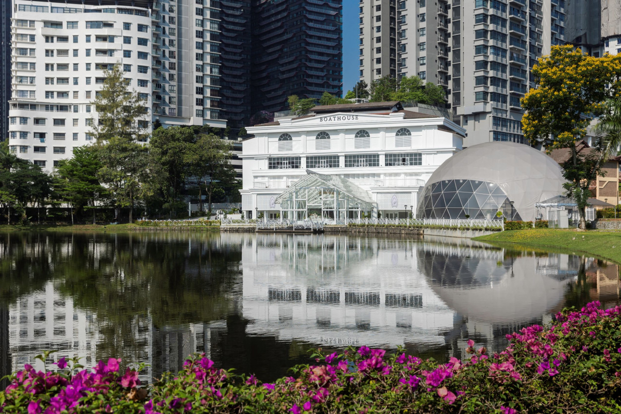 Boathouse is a newly launched private venue with a picturesque lake view and colonial architecture. — Pic courtesy of Boathouse