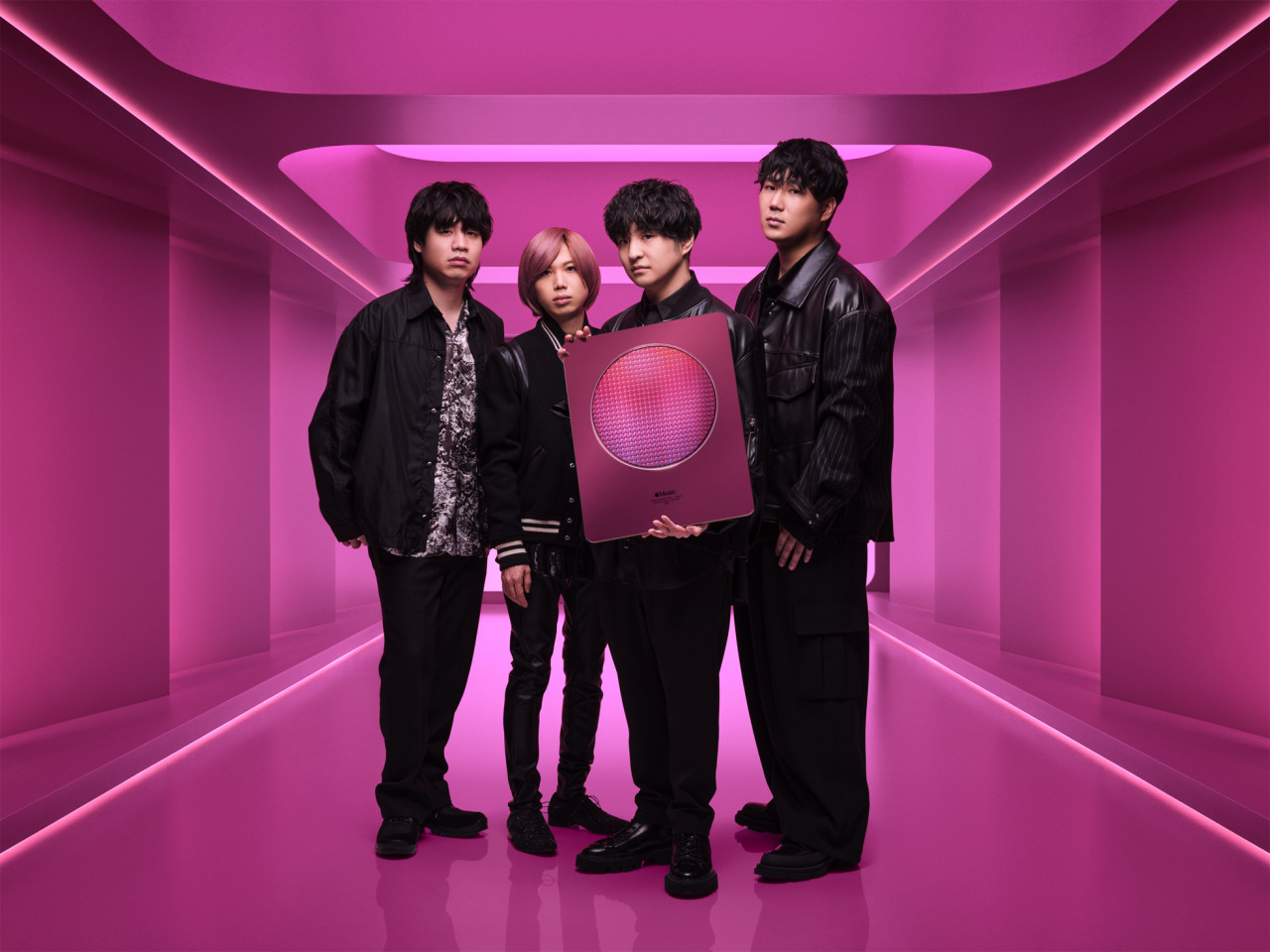 OFFICIAL HIGE DANDISM wins Artist of the Year (Japan) at the third annual Apple Music Awards. – Pic courtesy of Apple