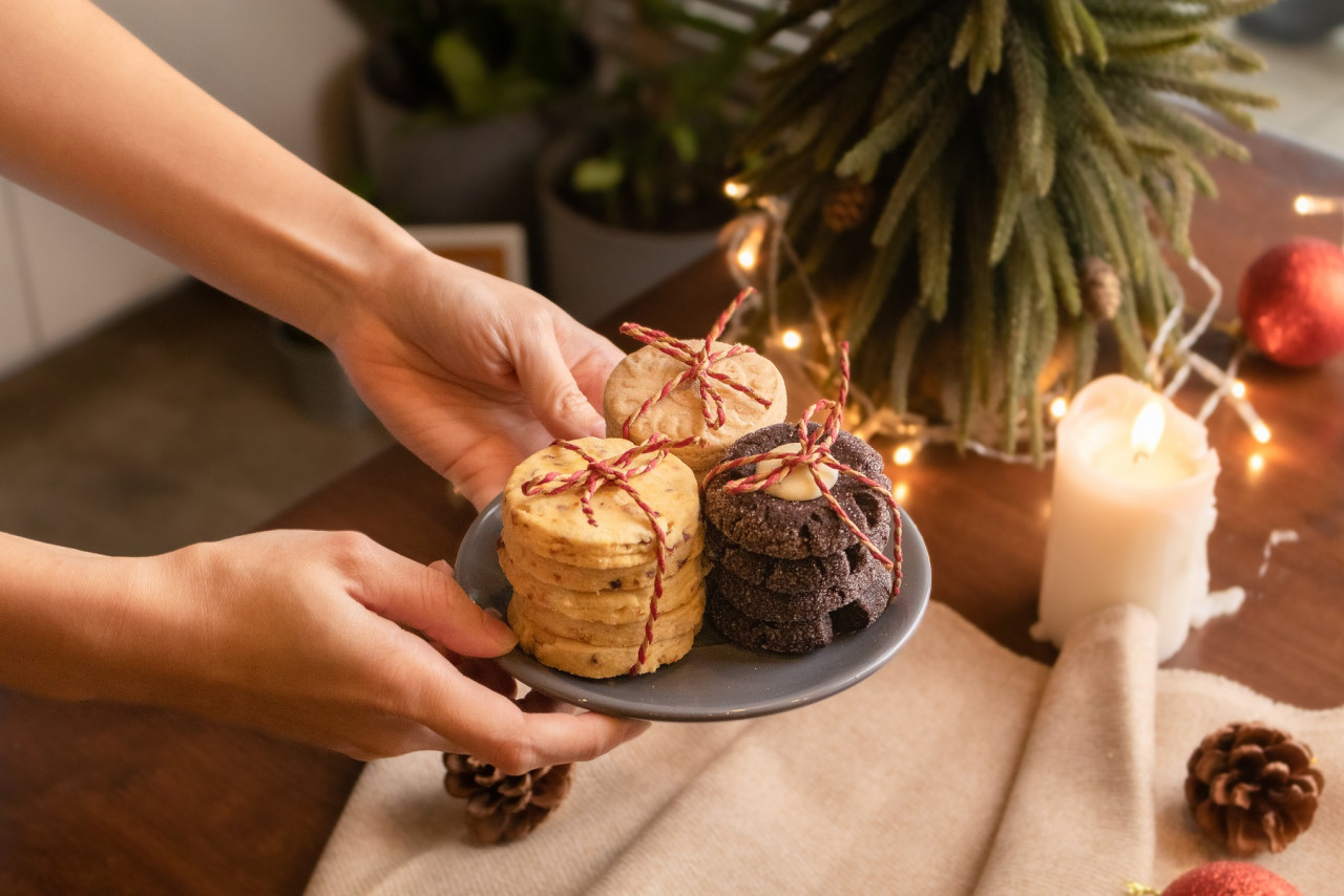 The Christmas Cookies set can make a thoughtful door gift. – Pic courtesy of Dignity