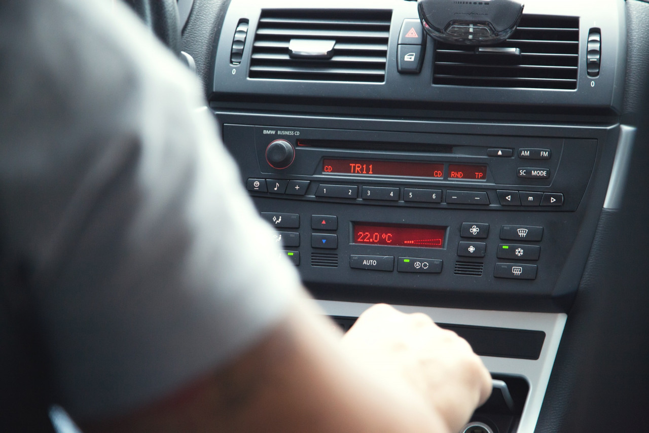 The radio is right there, just turn it on and give it a listen. – Pixabay pic