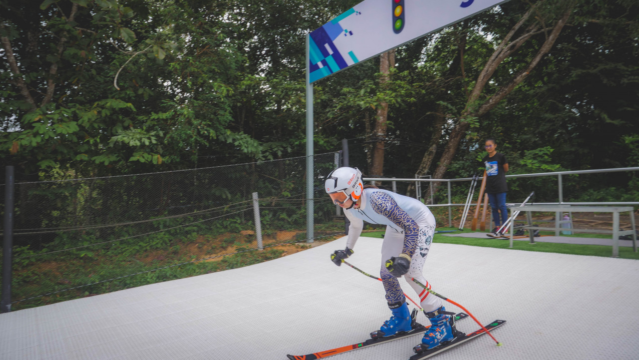 Aruwin Salehhuddin, national Olympic alpine skier, hitting the slopes at Escape Penang. – Pic courtesy of Escape Penang