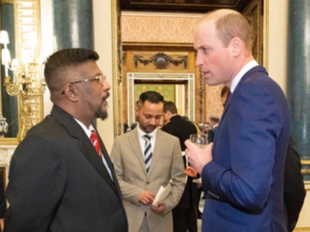 Muruga has a chat with the Prince of Wales, Prince William. – Facebook pic