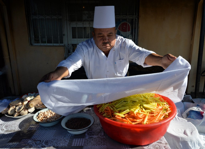 Extreme weather costly for Uzbeks’ beloved plov dish
