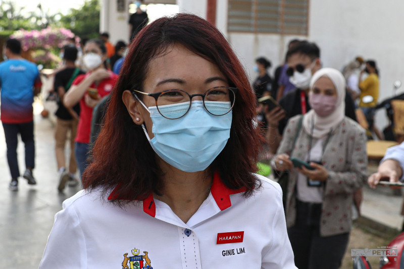 No bad blood: dropped as candidate, Ginie Lim still solid in campaigning for PKR