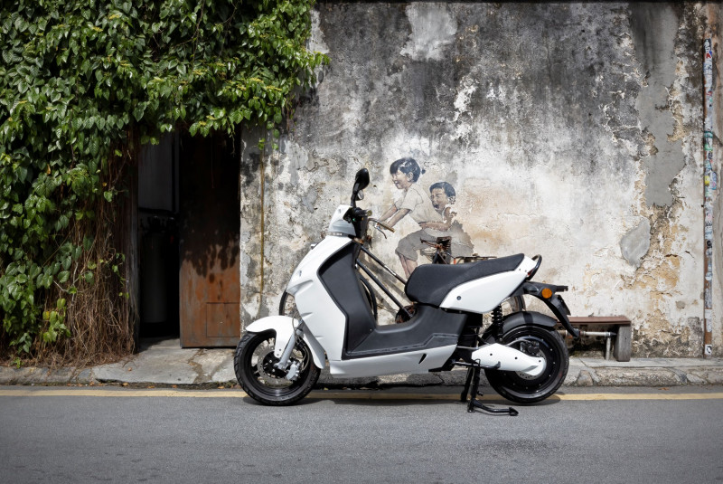 Widespread electric vehicle adoption requires a convincing argument