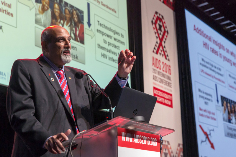 S. Africa could top 10,000 daily Covid-19 cases this week due to Omicron: expert