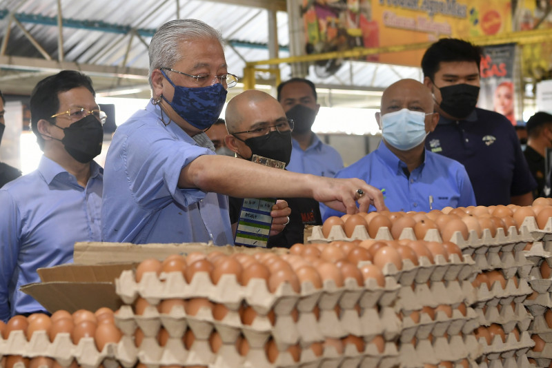 Price hikes for essential goods not caused by traders: Ismail Sabri