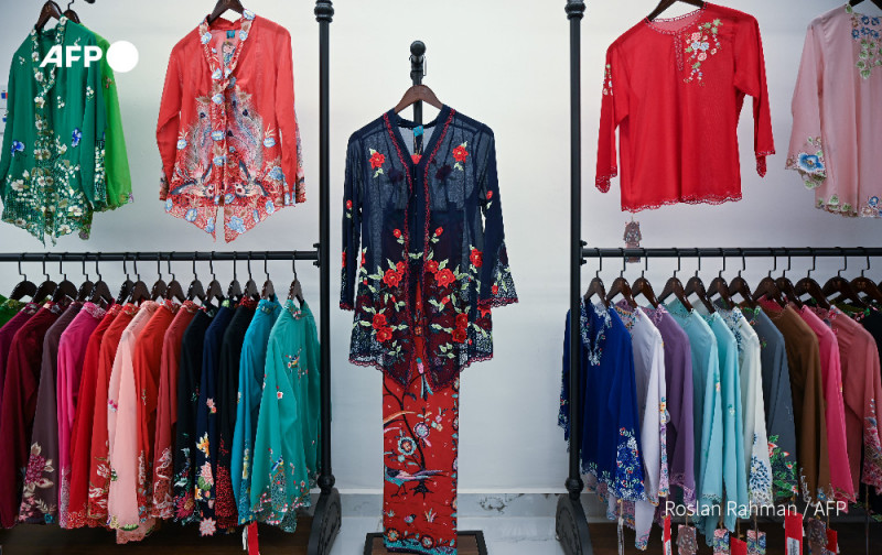 Southeast Asia seeks global recognition for 'special' kebaya craft