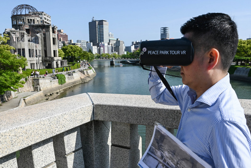 'There was a city': VR tour peers into Hiroshima's past