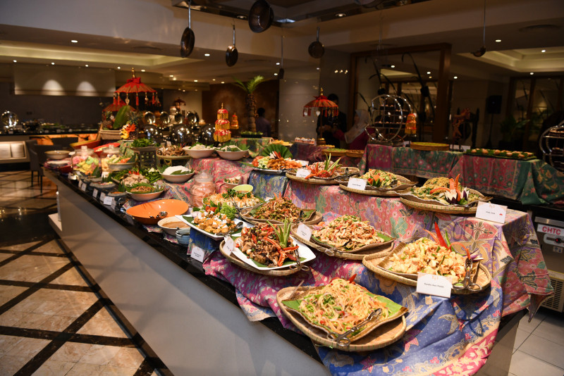 Food and and relaxation galore this festive season with these Ramadan deals