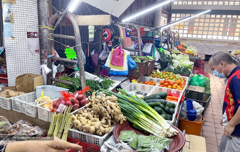 Sabahans burdened by price hikes on veggies, construction materials