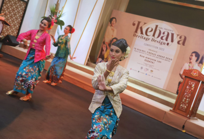500 contestants from across the region participate to make Kebaya part of Unesco