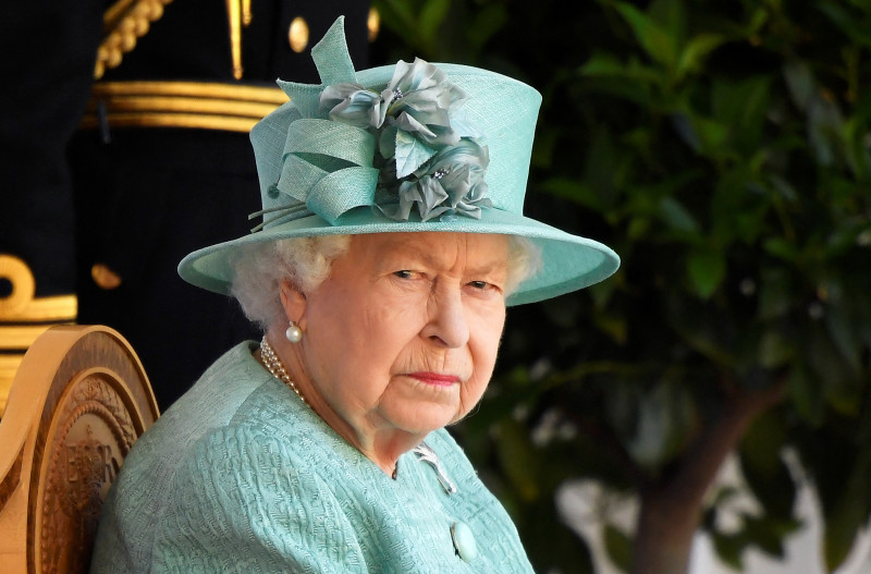 Queen Elizabeth suffers sprained back, misses Remembrance service