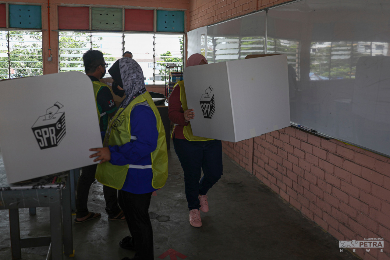 Polling stations will be regulated by the set standard operating procedures. – AZIM RAHMAN/The Vibes pic, November 19, 2021