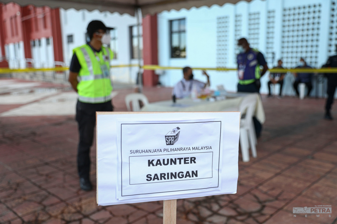 Covid-19-positive candidates are still permitted, by the Election Commission, to be nominated in the Melaka elections. – AZIM RAHMAN/The Vibes pic, November 8, 2021