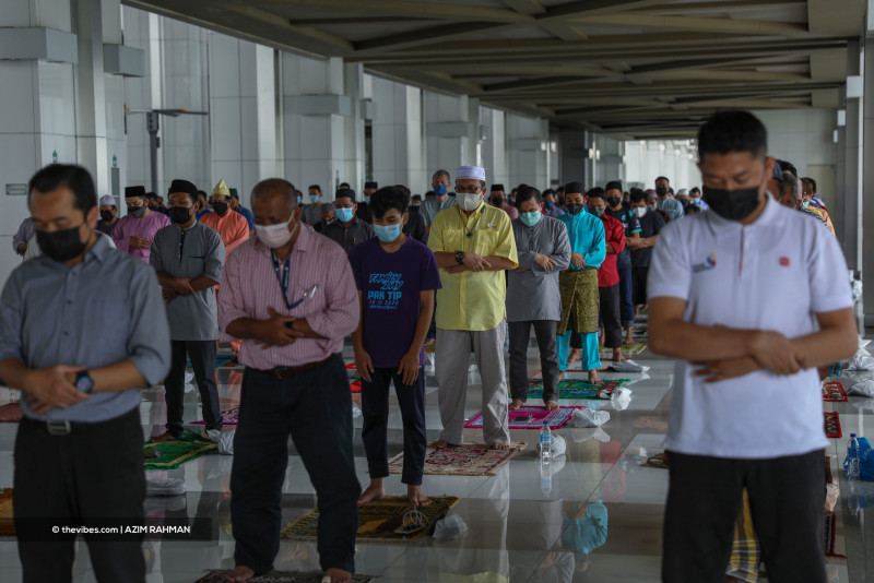 N. Sembilan allows congregational prayers without physical distancing from tomorrow