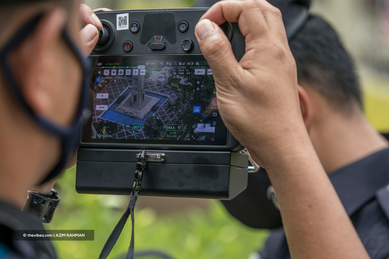 Public areas and hotspots are target areas for drone-based monitoring by the police. – AZIM RAHMAN/The Vibes pic, October 9, 2021