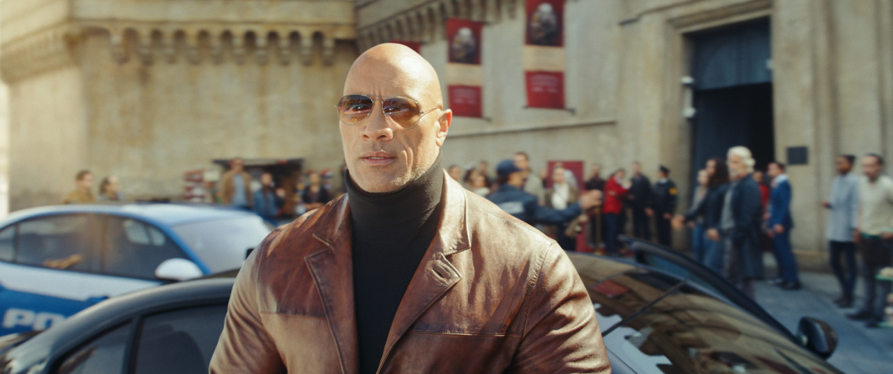 Dwayne Johnson in Red Notice. – Pic courtesy of Netflix