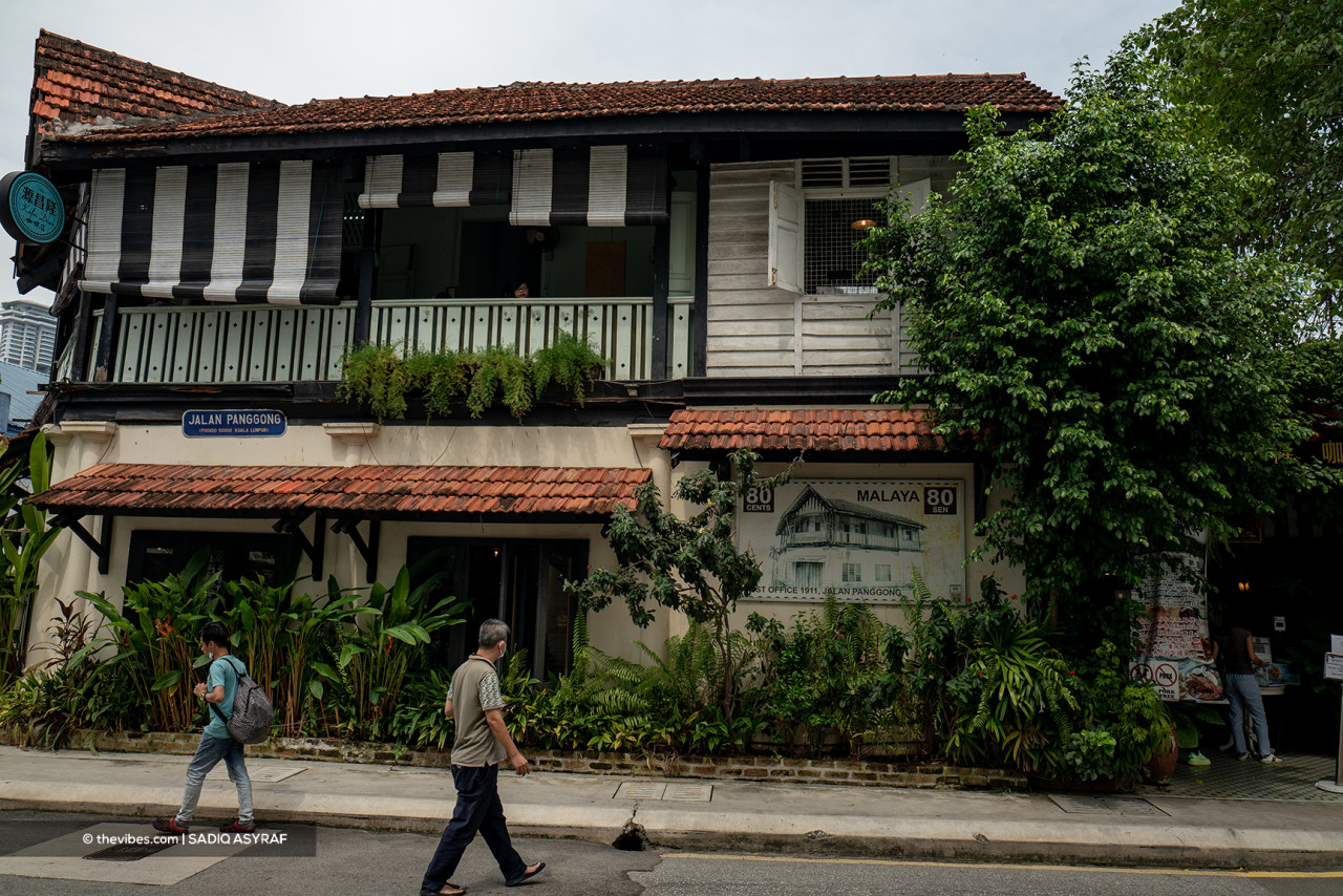 The old post office along Jalan Panggong was built in 1911 by the Federated Malay States Postal Authority, under the British. – Sadiq Asyraf/The Vibes pic