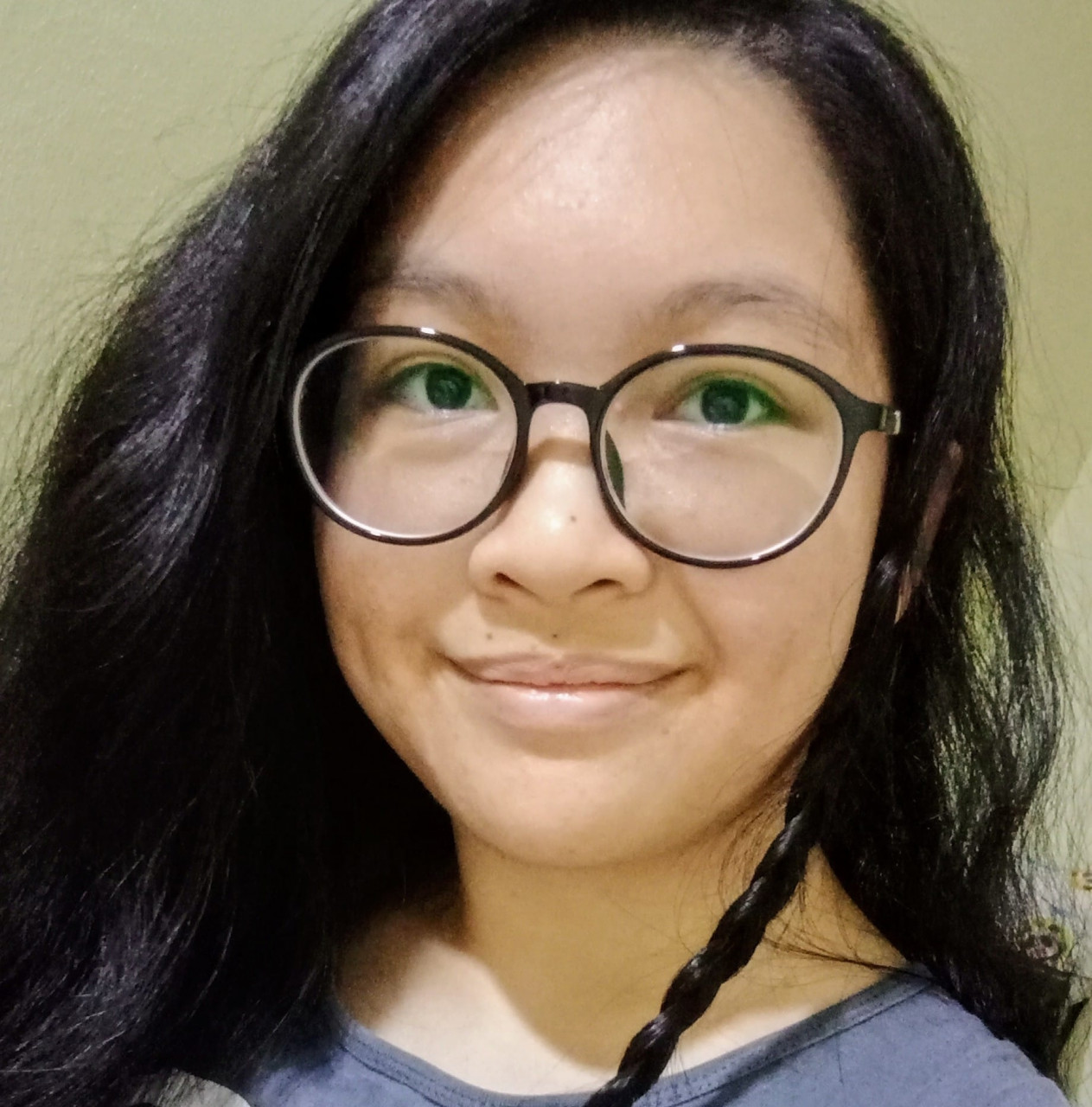 22-year-old Yvonne Sofea Chong says she has been struggling to get a job since graduating with a Diploma in Graphic Design two years ago. – The Vibes pic, October 28, 2021