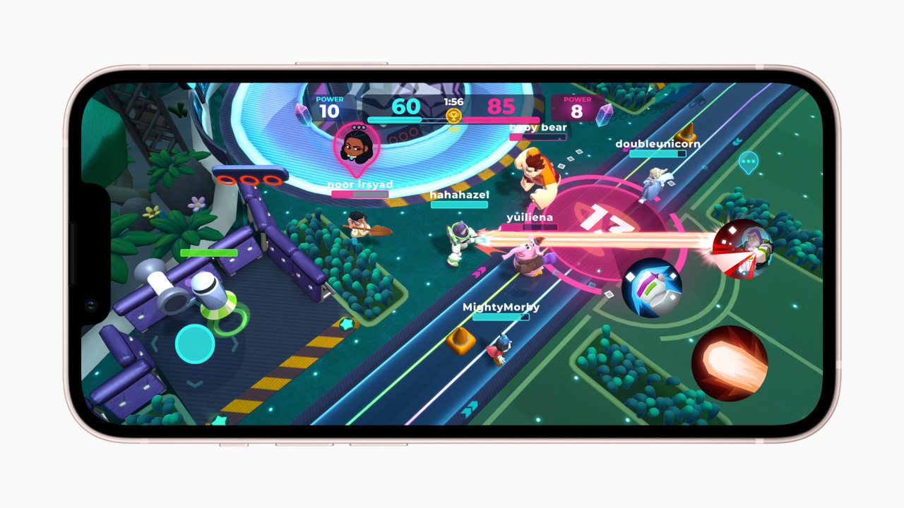 Disney Melee Mania drops players into a virtual battleground and allows them to choose from 12 champions from several Disney and Pixar classics, with more characters added regularly. – Pic courtesy of Apple