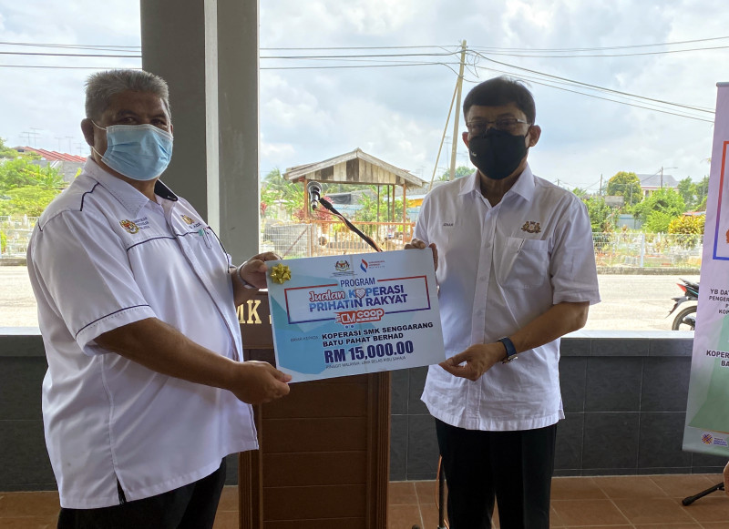 Johor govt collaborates with petrol stations to market local entrepreneur products