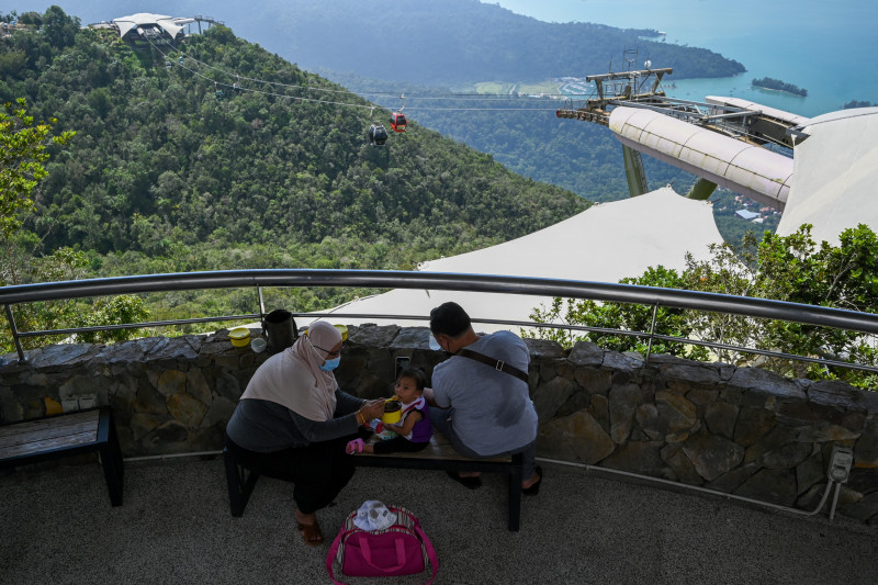 Ending virus testing rule a boon to Langkawi, but ‘kita jaga kita’ still a must