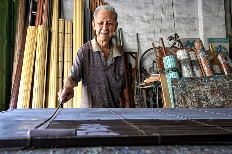 Photo of the Week: The last bamboo shade maker in Ipoh by Philippe Durant