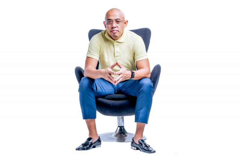 Hip hop artist Joe Flizzow wants to help young people master English