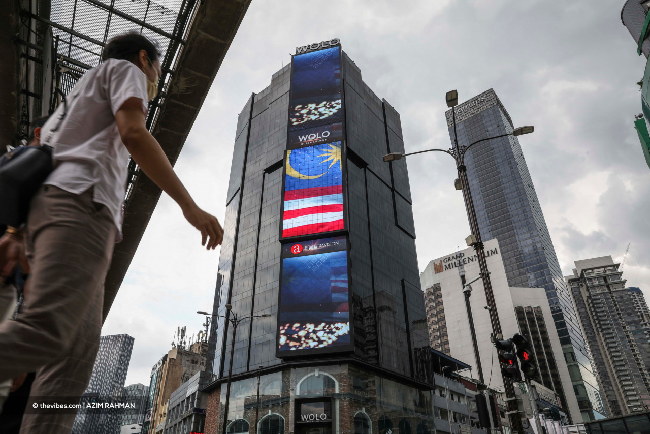 Buildings around the capital decorated with electronic Jalur Gemilang displays. – AZIM RAHMAN/The Vibes pic, September 16, 2021