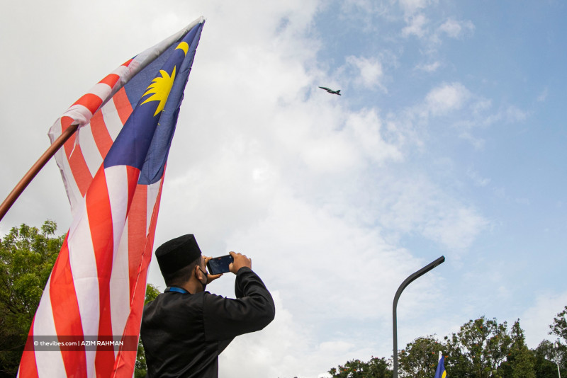 There should be no differences in National Day celebration: Fahmi