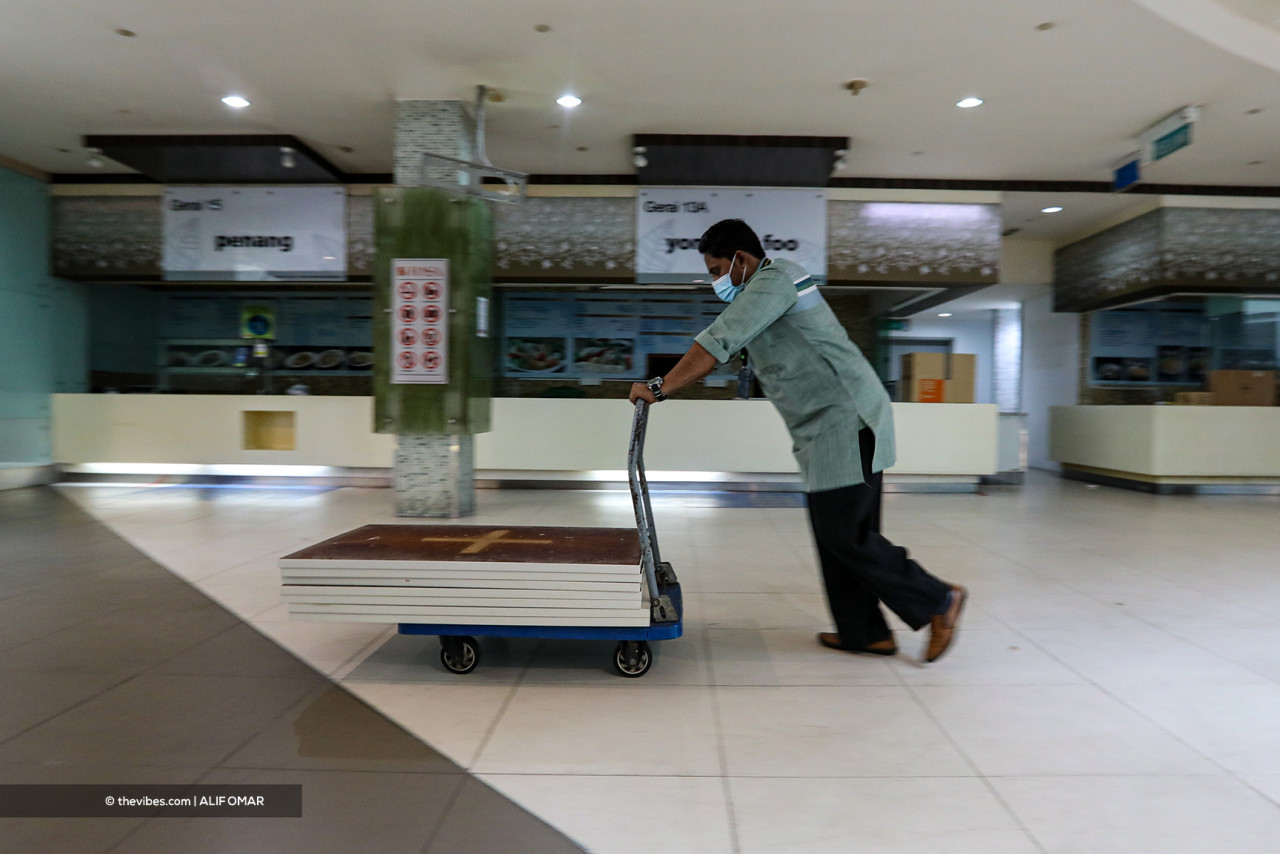 Workers were busy dismantling the food court after the permanent closure announcement on August 31st. – The Vibes/Alif Omar