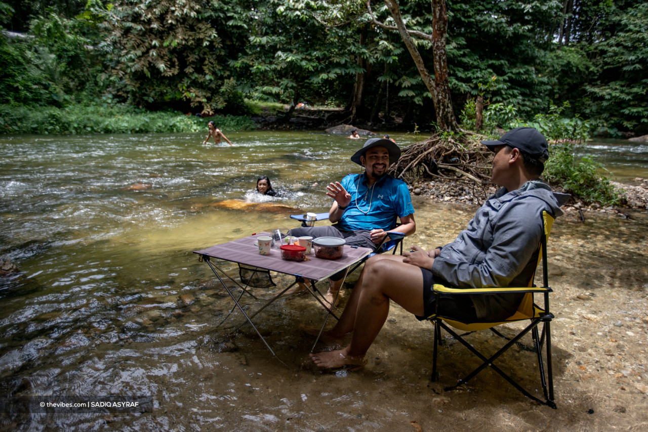 Campers enjoying the tranquility of the lush ecosystem of Bukit Tabur. — Sadiq Asyraf/The Vibes pic