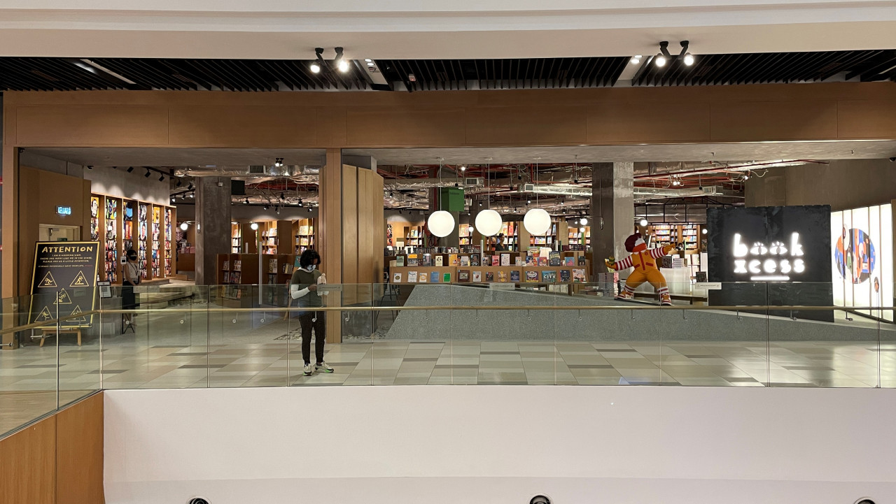 The BookXcess in MyTown is located on a central area in the first floor next to some other major outlets. – Haikal Fernandez pic