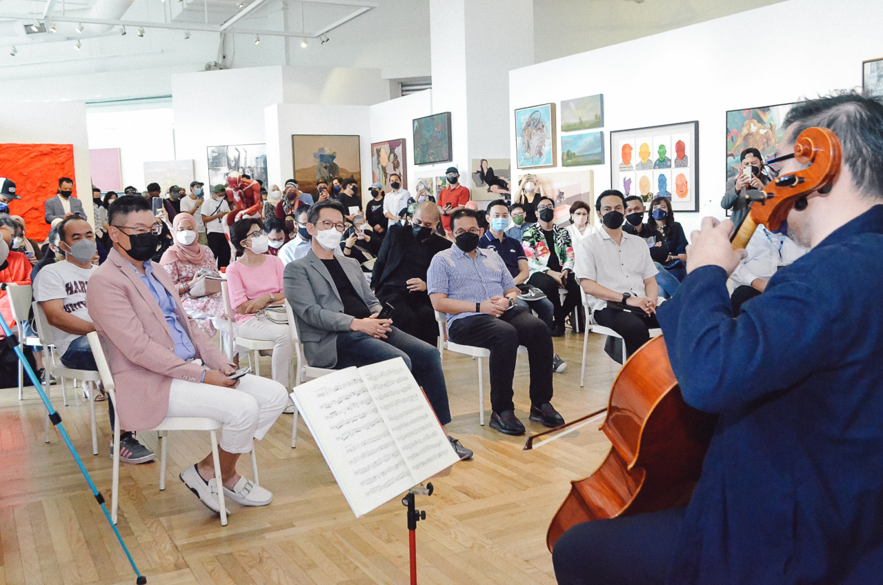 VIPs and guests at the official launch of Segaris Art Center’s 10th Anniversary Show at Whitebox, Publika. – Pic courtesy of Segaris