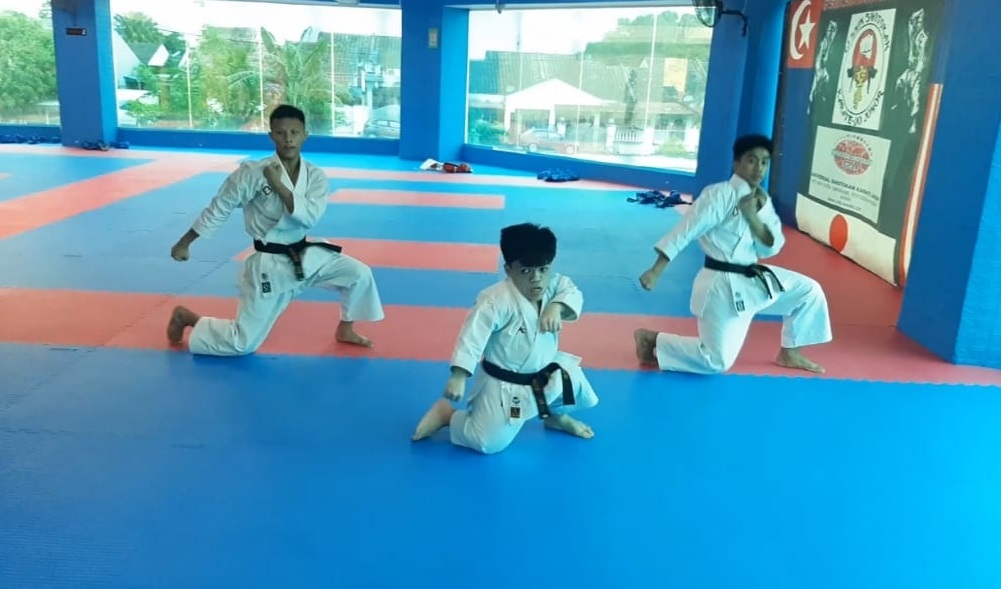 Of the 70-odd students coached by Vicnesvaran Varatharajoo, nine are hearing-impaired. – Screen grab, September 26, 2021