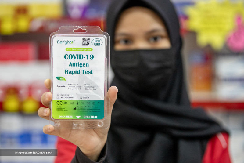 Khairy calls on pharmacists to guide M’sians into endemic phase