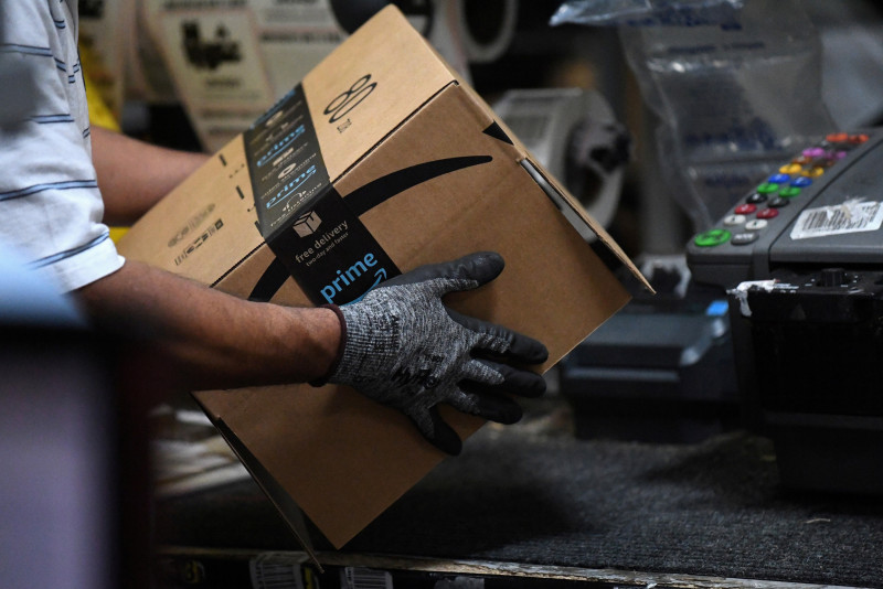 ‘Fierce competition’ sees Amazon upping start pay to US$18 an hour