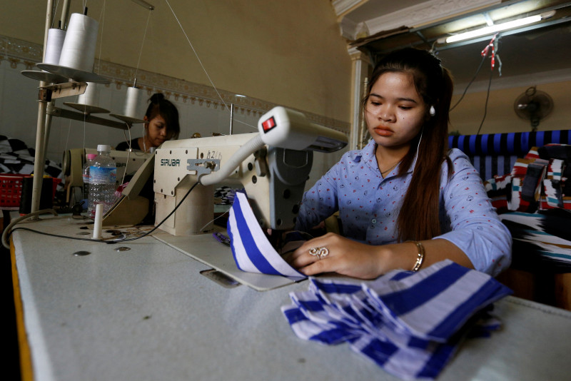 Cambodia ups garment workers’ minimum wage by US$2