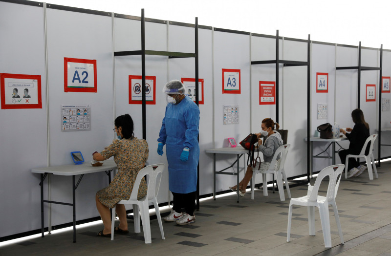 S’pore logs highest-ever 2,236 Covid-19 cases in a day