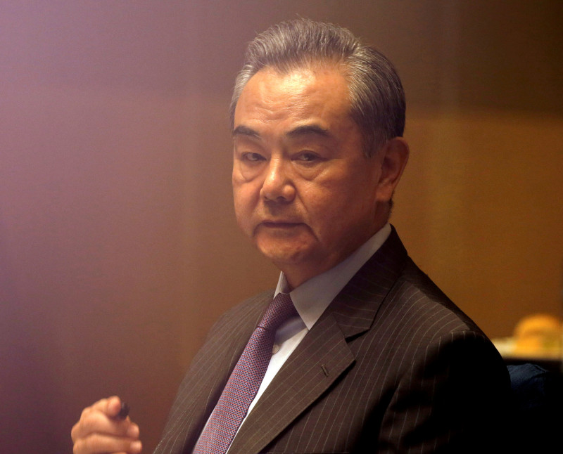 China, Vietnam should avoid magnifying sea spats: Wang Yi