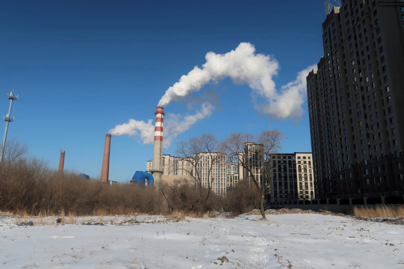 China ramps up coal plant approvals despite emissions pledge: report