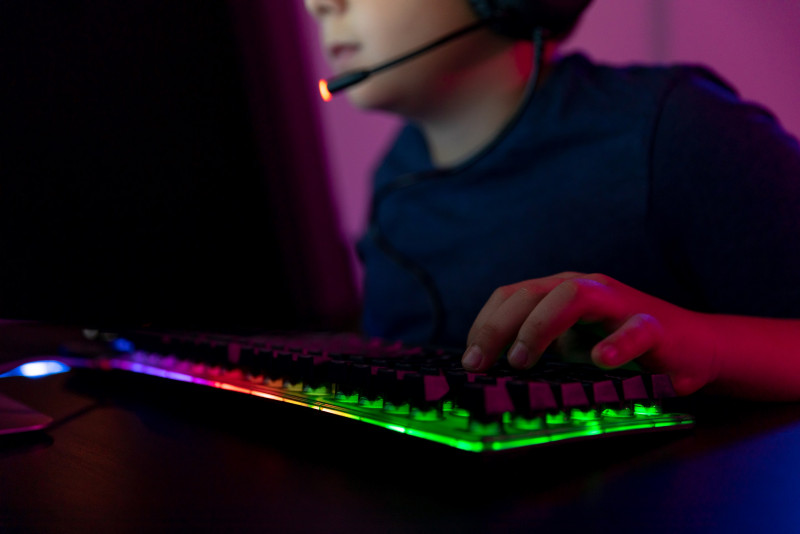 Chinese game makers vow to cut effeminacy, limit underage players