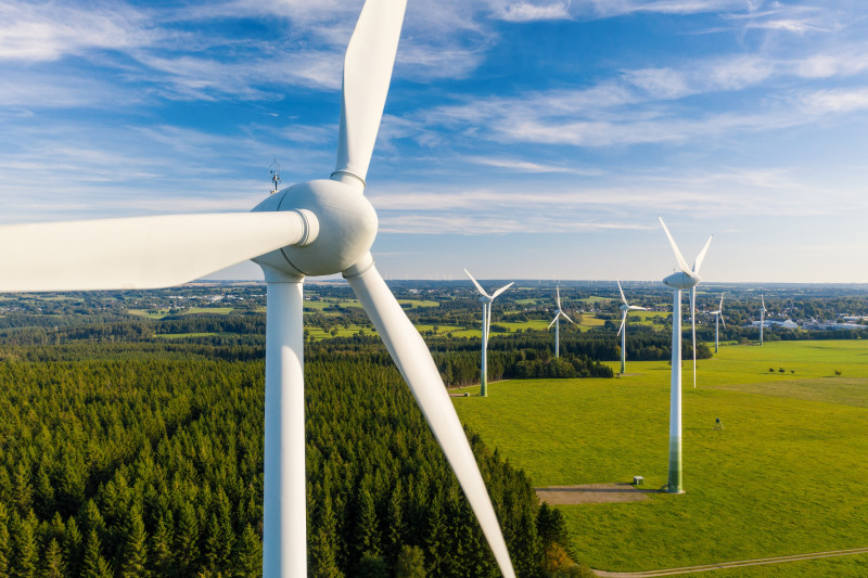 UN redoubles green energy push to save climate, boost access
